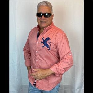 EXPRESS FITTED SHIRT WITH EMBROIDERED LOGO.